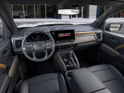 New 2026 GMC Canyon Denali image 15