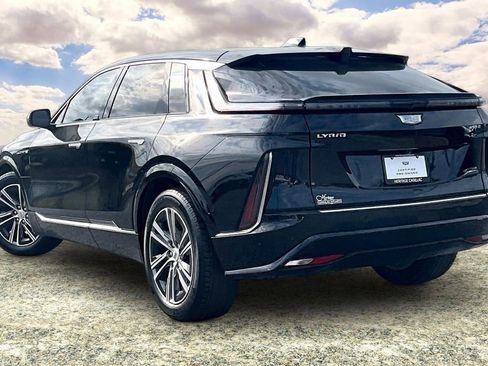 Certified 2023 Cadillac Lyriq 2WD image 4