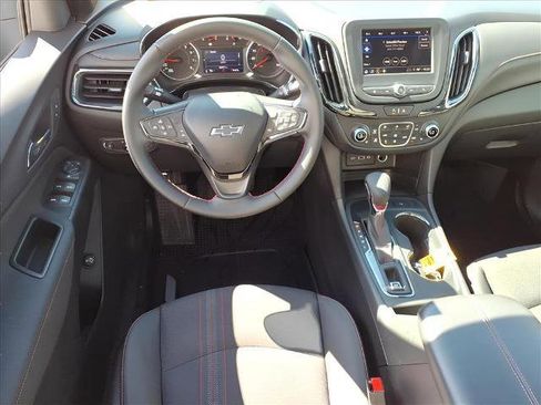 Used 2023 Chevrolet Equinox RS image 8