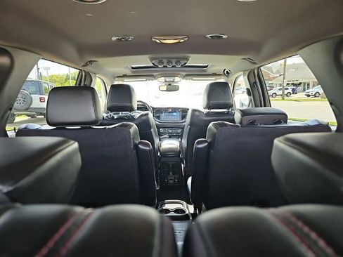 Certified 2022 Dodge Durango R/T w/ Blacktop Package AWD/4WD image 25