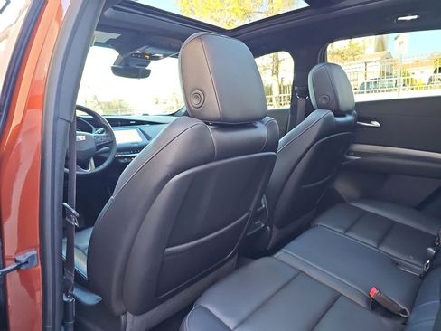 Used 2019 Cadillac XT4 Premium Luxury w/ Technology Package AWD/4WD image 16