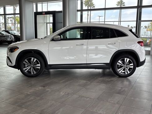 Certified 2025 Mercedes-Benz GLA 250 image 10