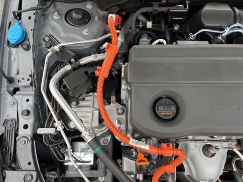 Used 2025 Honda Civic Sport image 27