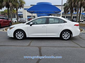 Used 2024 Toyota Corolla LE video 2