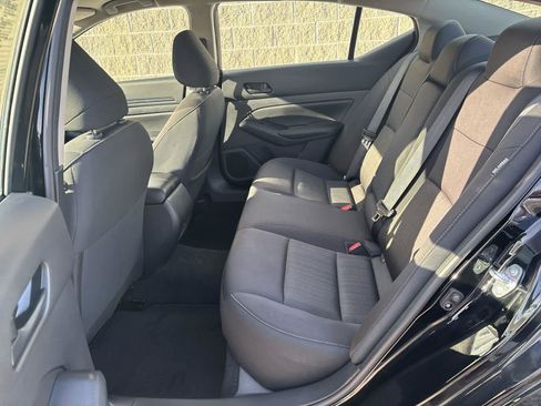 Used 2024 Nissan Altima 2.5 SV image 38