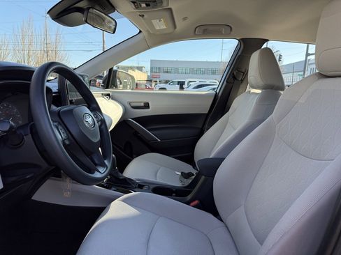 Used 2023 Toyota Corolla Cross L image 13