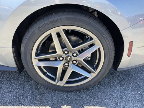 New 2025 Ford Mustang Coupe image 7