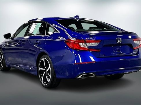 Used 2018 Honda Accord Sport image 5