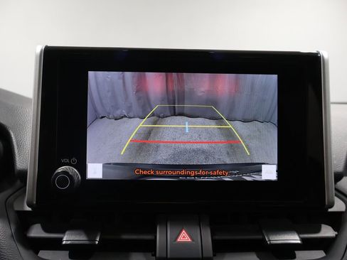 Used 2024 Toyota RAV4 XLE image 28