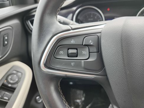 Used 2020 Buick Encore GX Select image 35