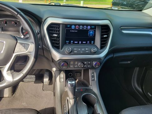 Used 2018 GMC Acadia SLT FWD image 25