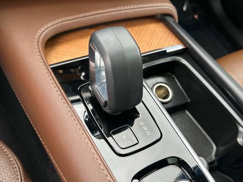 Certified 2023 Volvo XC90 T8 Plus image 13