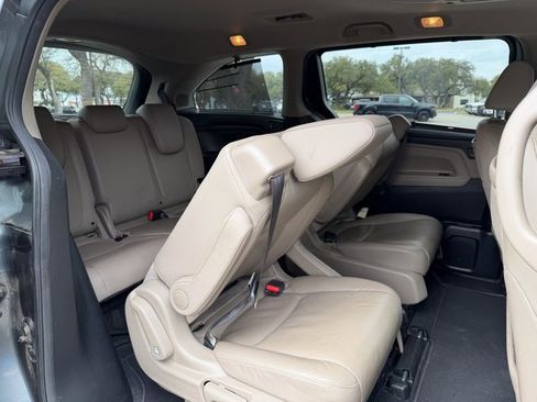 Used 2018 Honda Odyssey Elite image 16