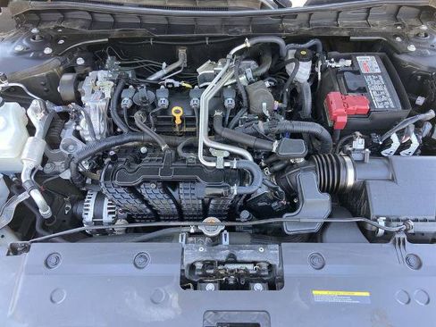 Used 2025 Nissan Altima 2.5 SV FWD image 22
