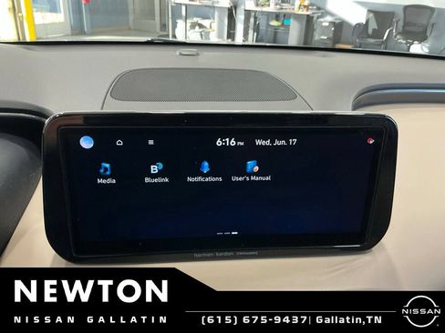 Used 2022 Hyundai Santa Fe SEL w/ Convenience + Premium Package FWD image 34