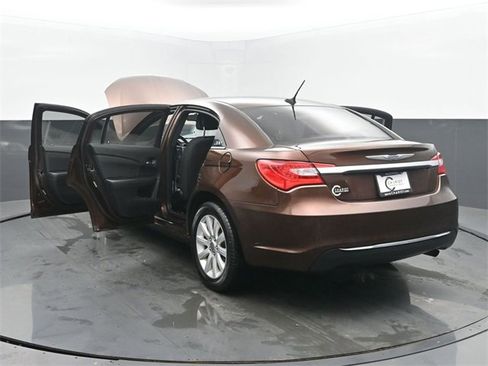 Used 2012 Chrysler 200 Touring image 55