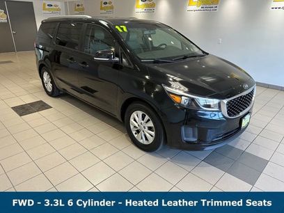 Used 2017 Kia Sedona LX w/ LX Essentials Premium Package