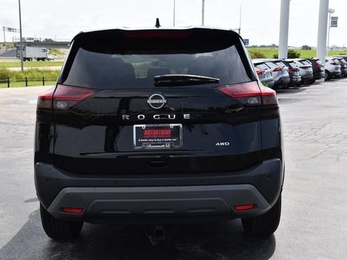 Used 2023 Nissan Rogue S AWD/4WD image 6