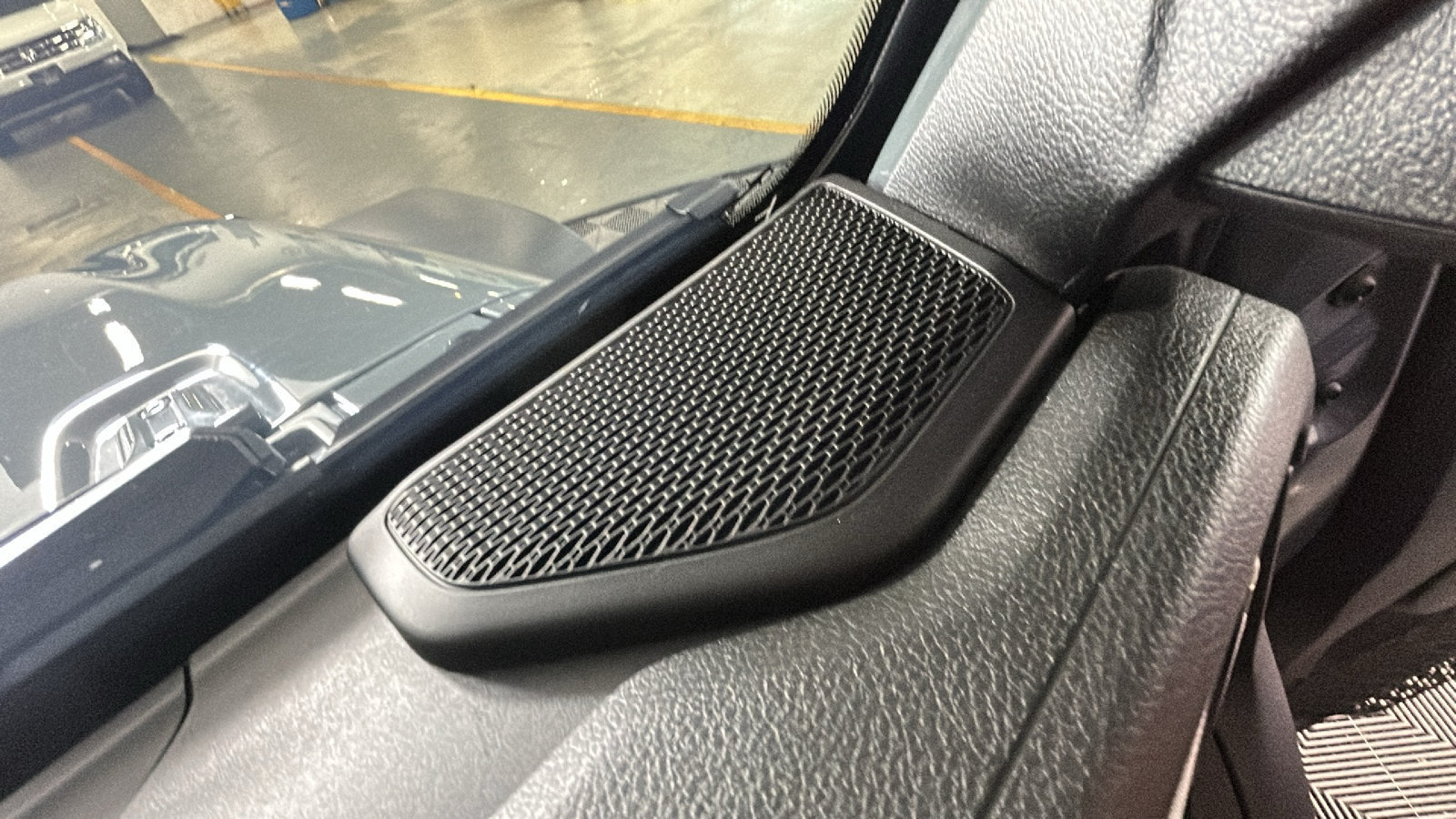 Used 2024 Jeep Wrangler Unlimited AWD/4WD image 35