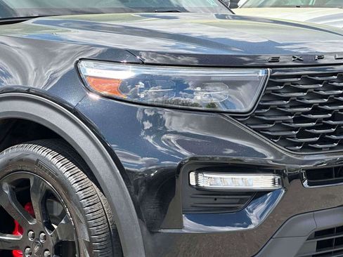 Used 2023 Ford Explorer ST-Line AWD/4WD image 7