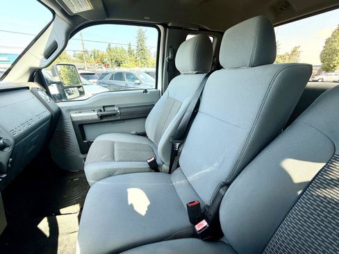 Used 2012 Ford F250 XLT w/ XLT Interior Pkg AWD/4WD image 16