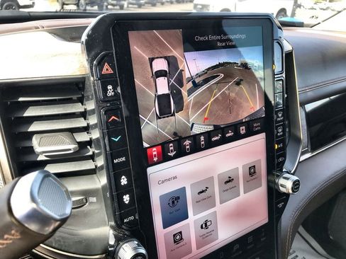 Used 2025 RAM 3500 Longhorn image 17