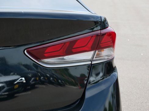 Used 2018 Hyundai Sonata SEL w/ Tech Package 02 FWD image 14
