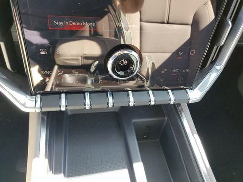 New 2026 GMC Acadia Elevation w/ Black Edition FWD image 23