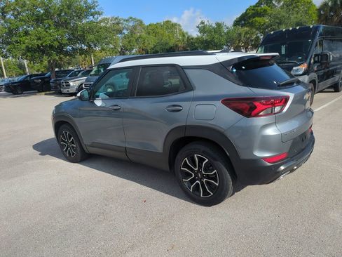 Used 2021 Chevrolet TrailBlazer ACTIV w/ Sun and Liftgate Package FWD image 8