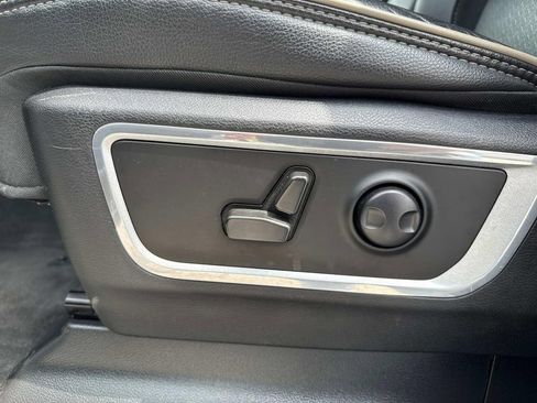 Used 2022 RAM 1500 Laramie AWD/4WD image 14