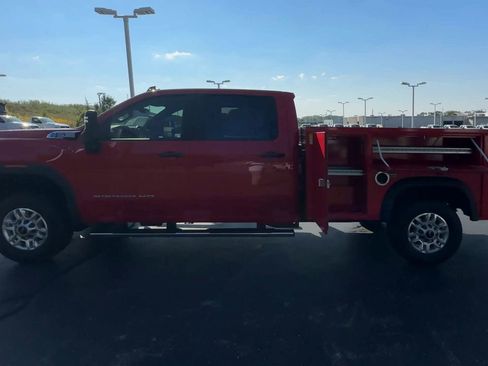 Certified 2024 GMC Sierra 2500 Pro w/ Convenience Package image 5