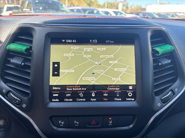 Used 2023 Jeep Cherokee Trailhawk AWD/4WD image 14