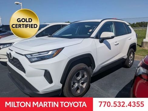 Certified 2025 Toyota RAV4 XLE FWD image 5