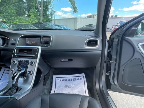 Used 2018 Volvo S60 T5 Inscription AWD/4WD image 30