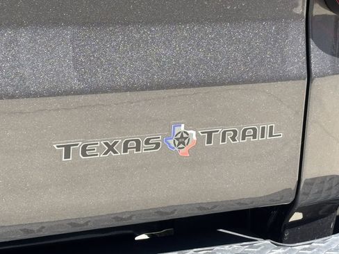 New 2026 Jeep Gladiator Sport image 7