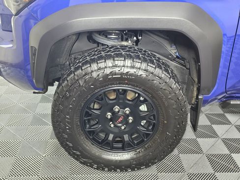 Used 2024 Toyota Tacoma TRD Off-Road w/ TRD Off Road Upgrade Package image 11