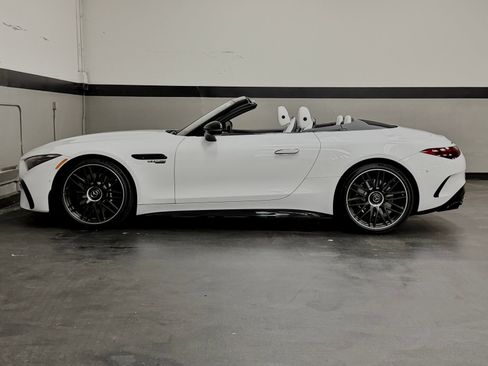 Used 2024 Mercedes-Benz SL 63 AMG 4MATIC image 9