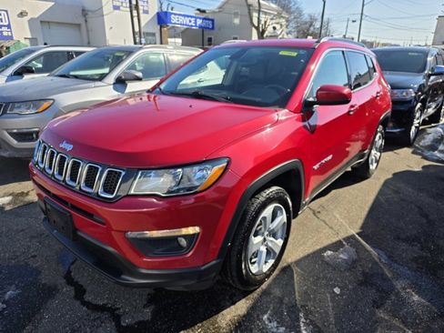 Used 2018 Jeep Compass Latitude w/ Popular Equipment Group image 2