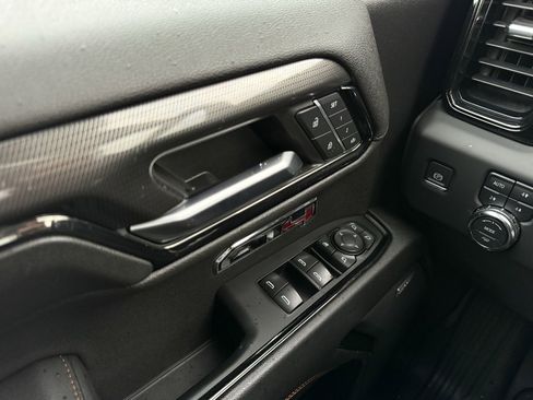 Used 2024 GMC Sierra 1500 AT4 w/ Technology Package image 12