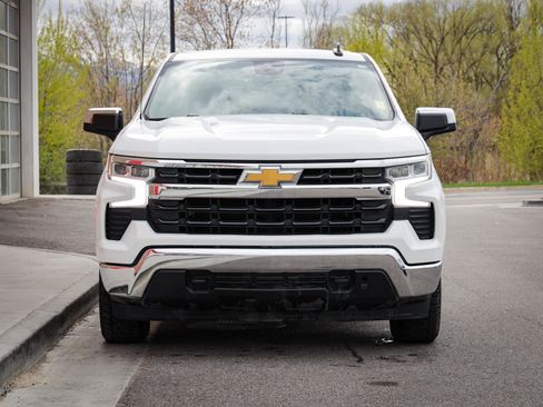 Used 2022 Chevrolet Silverado 1500 LT w/ Protection Package image 9