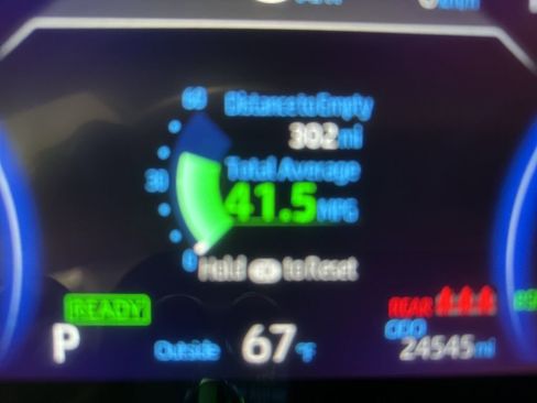 Used 2023 Toyota RAV4 LE image 9