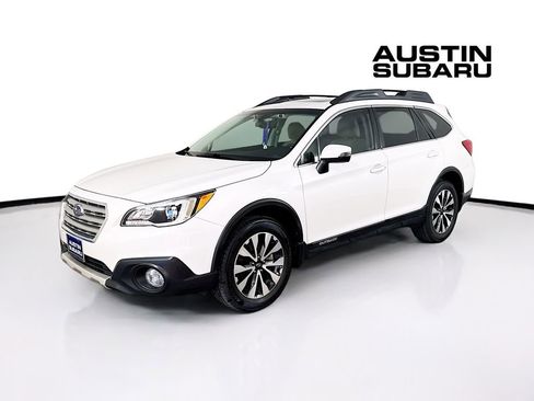 Used 2017 Subaru Outback 2.5i Limited image 3