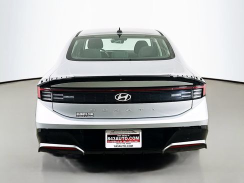 Used 2025 Hyundai Sonata SEL FWD image 6