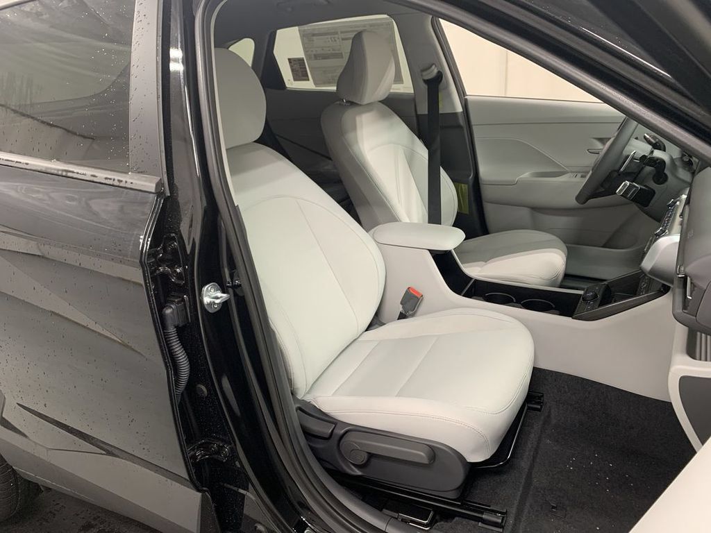 Used 2024 Hyundai Kona SEL w/ Convenience Package AWD/4WD image 23