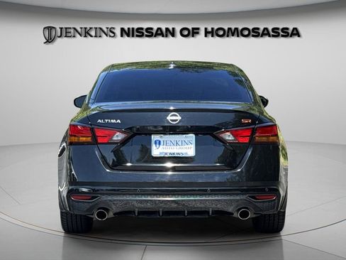 Certified 2024 Nissan Altima 2.5 SR w/ SR Premium Package FWD image 5