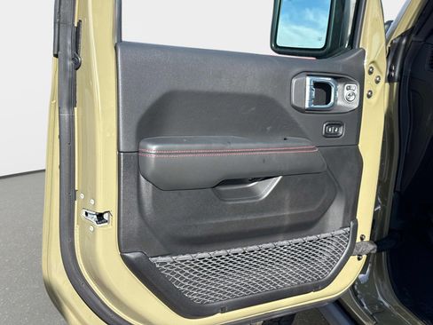 New 2026 Jeep Gladiator Rubicon w/ Safety Group image 19