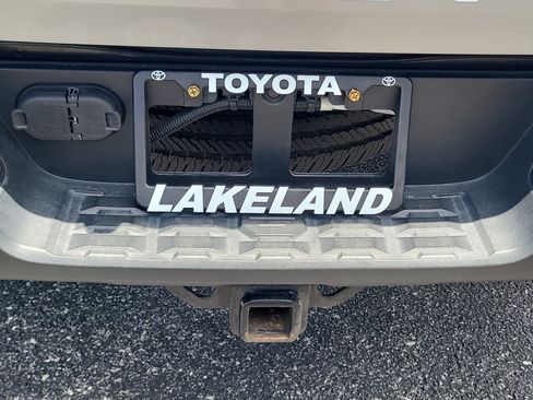 Used 2023 Toyota Tacoma SR5 AWD/4WD image 11