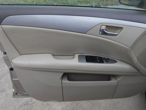 Used 2007 Toyota Avalon XL image 38