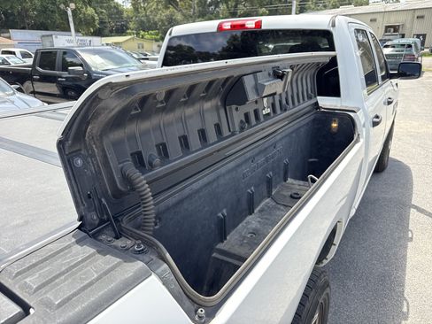 Used 2018 RAM 2500 Tradesman w/ Chrome Appearance Group AWD/4WD image 27