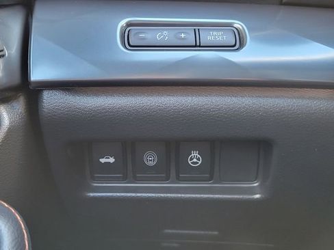 Used 2023 Nissan Maxima SR w/ Sport Mat Group image 27